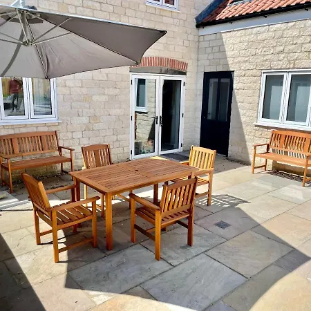 Semesterbostad Rye Court - Stunning In With Parking