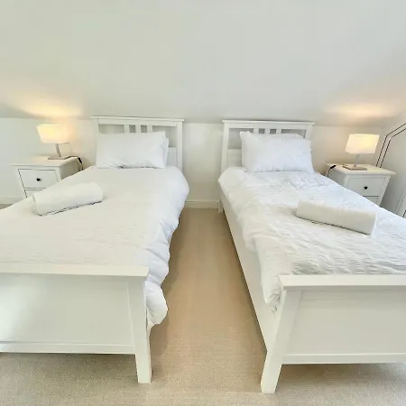 بيت للعطل Rye Court - Stunning In With Parking هلمسلي