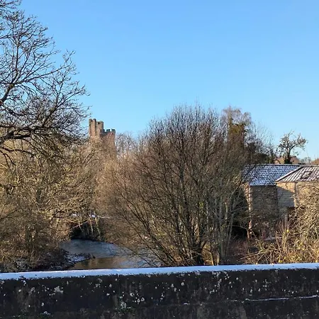 Rye Court - Stunning In With Parking *