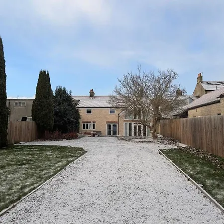 Rye Court - Stunning In With Parking بيت للعطل